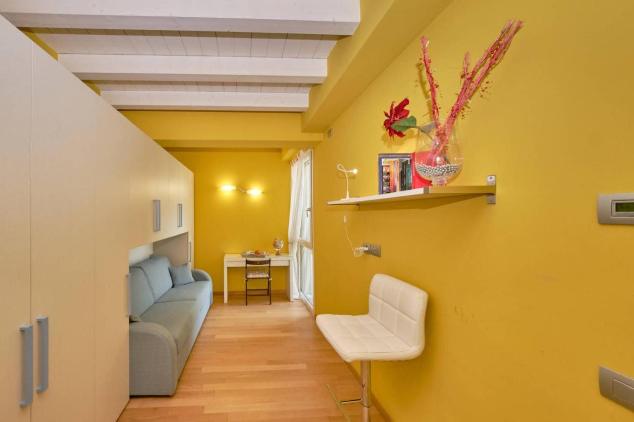 Warda B11 Apartment Десенцано дел Гарда Екстериор снимка